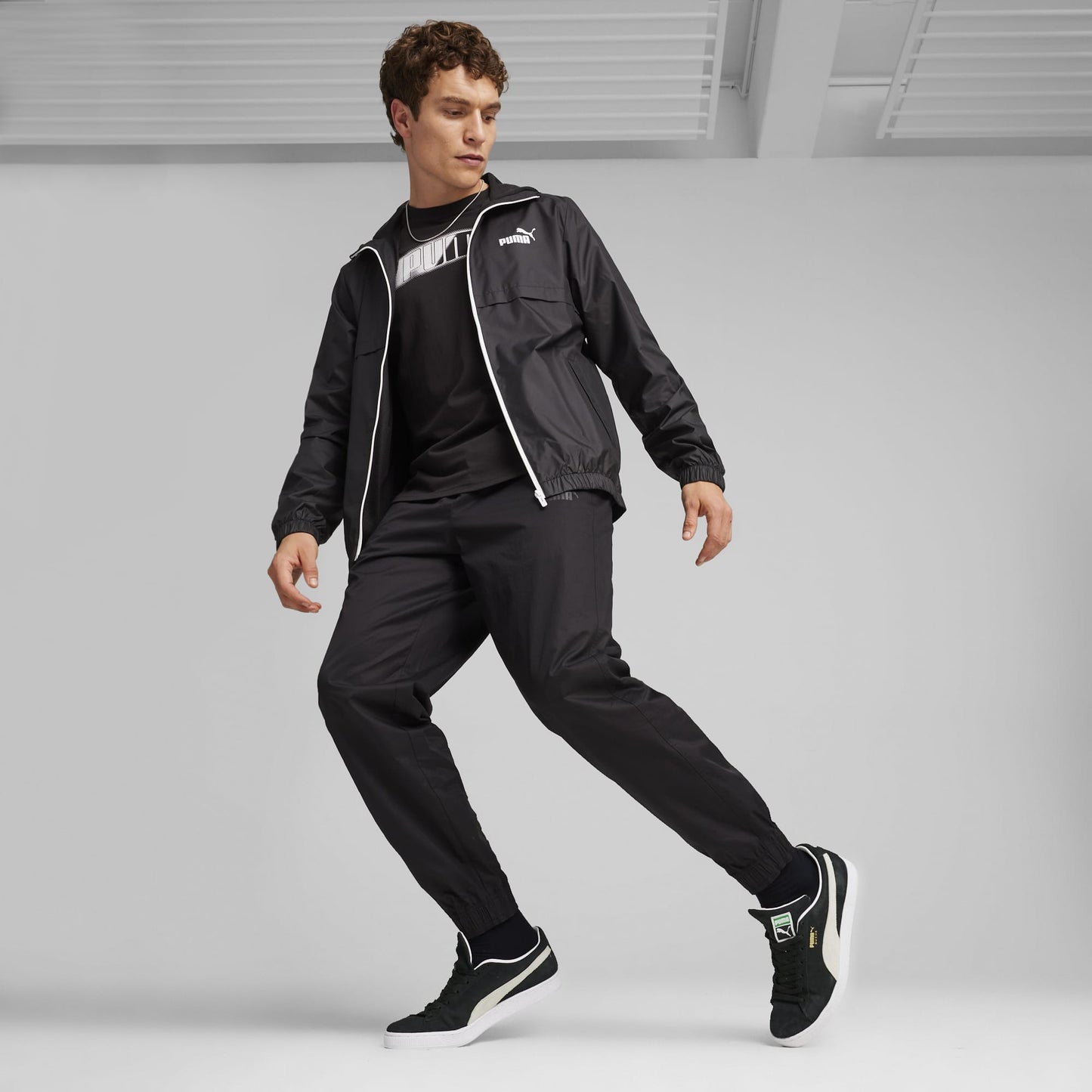 Giacca a vento sportiva nera uomo Puma